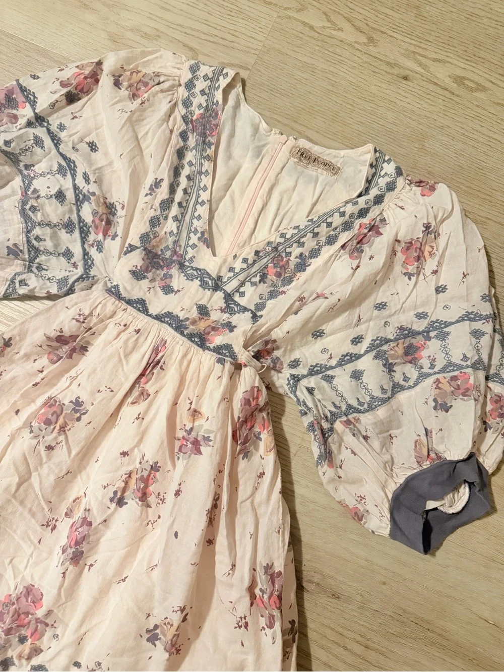 Vintage Free People Floral Boho Mini Dress XS – Rare Unique Puff Sleeve